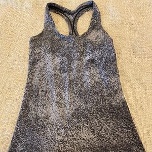 Lululemon tank